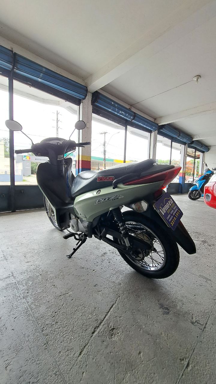 HONDA BIZ 125 ES TRASEIRA ESQUERDA